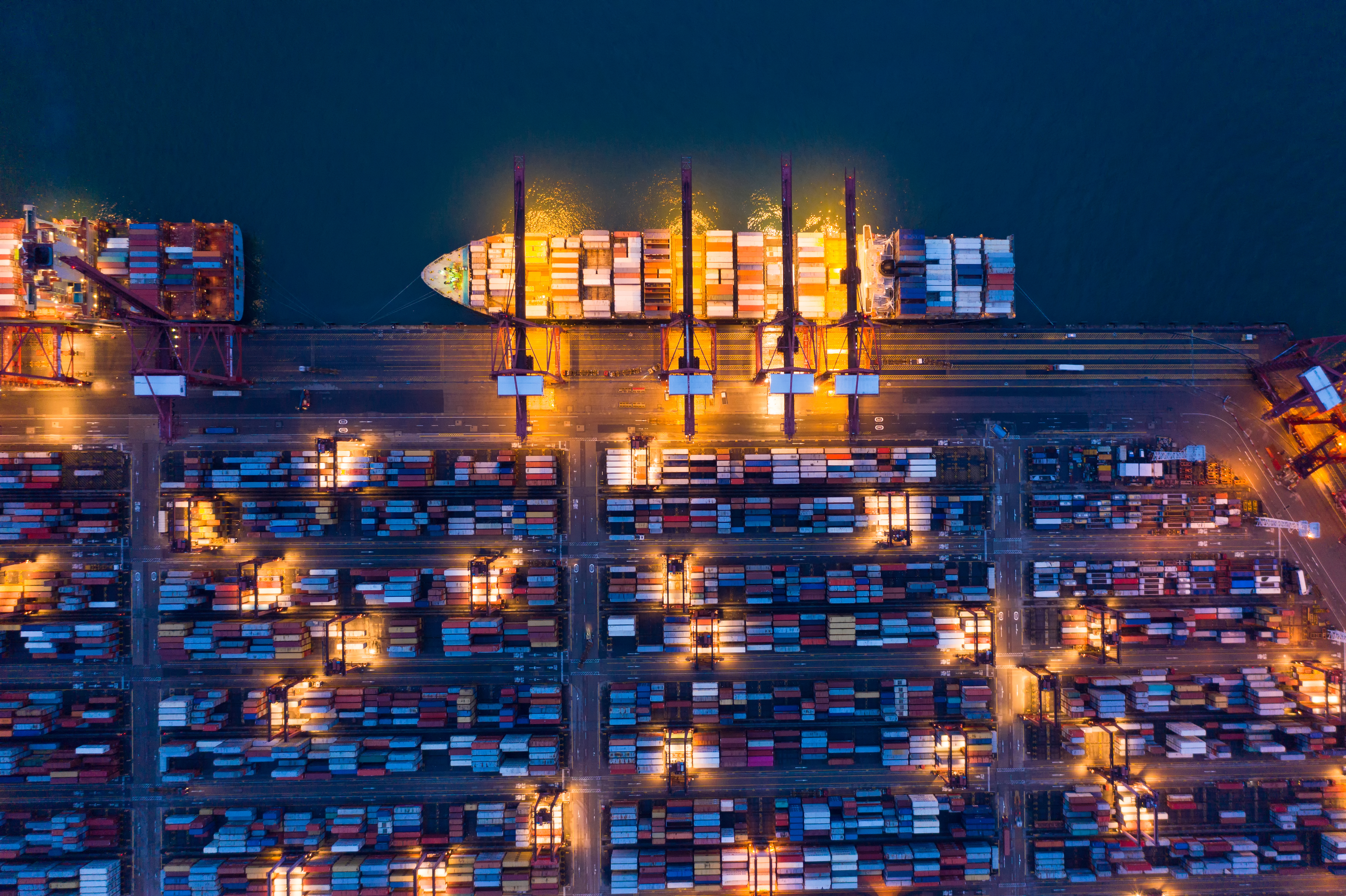 container-cargo-ship-in-the-export-and-import-busi-2022-12-16-04-40-22-utc